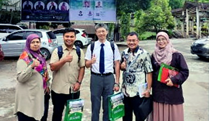 People from the Andalas University and Samitsu Senior Researcher, NIMS